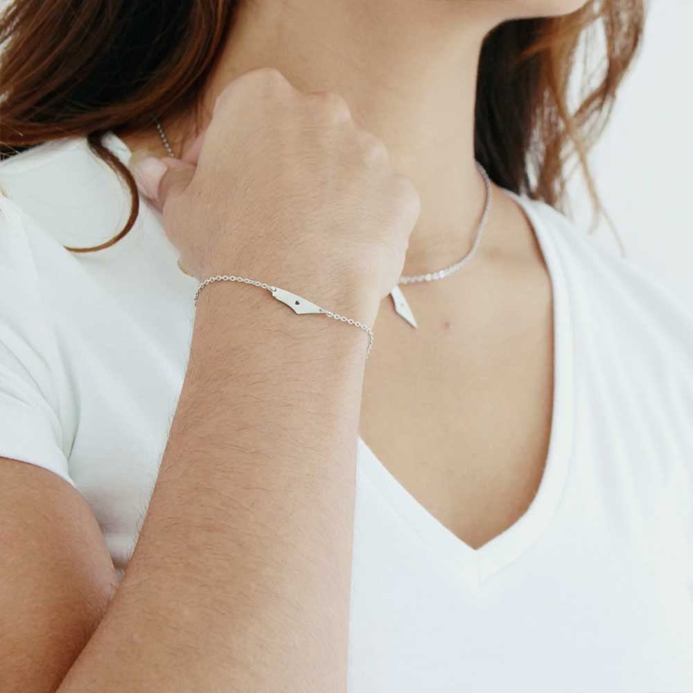 video|https://cdn.shopify.com/s/files/1/1420/4316/files/SilverILPBracelet.mp4?v=1600626650