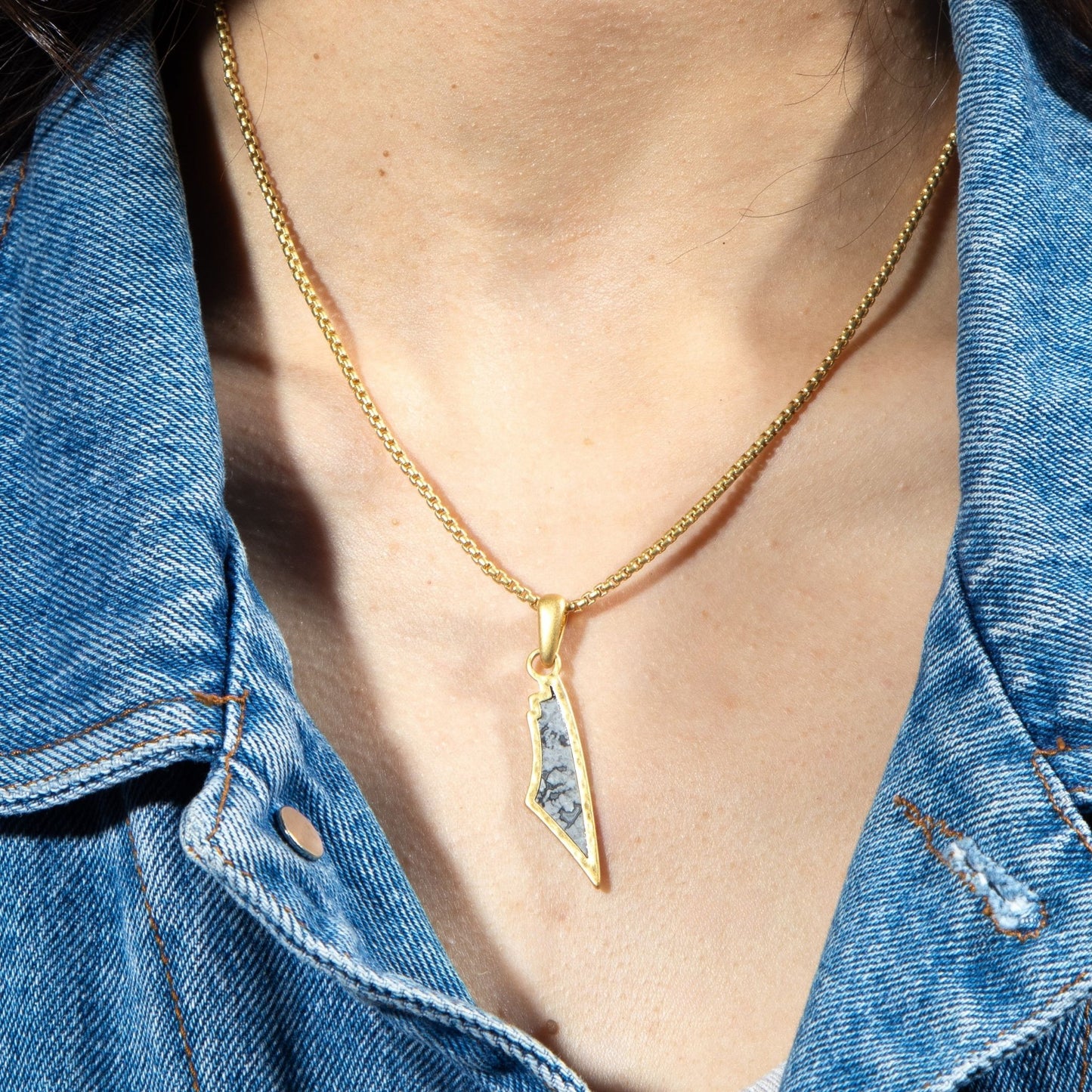 White Agate Stone Map of Palestine Necklace Gold